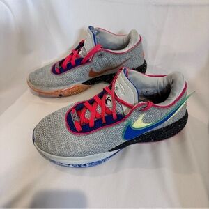 Nike LeBron 20 “NikeLifer”
Style code DJ5423-002 size 9